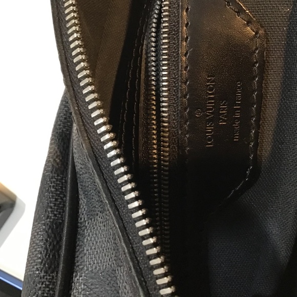 Louis Vuittion Damier Ebene  Handbag / Bag / Messenger Bag Black and gray  Check - Picture 11 of 15